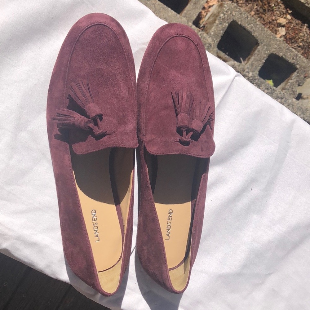 Burgundy tassel slip on size 7.5